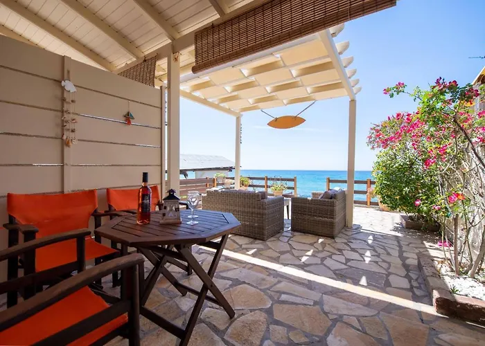 Dom wakacyjny Glorious Sunset & Sea View Mariastella 5 *