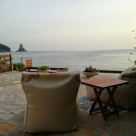 Vakantiehuis Glorious Sunset & Sea View Mariastella 5 *